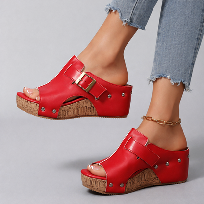 Viora Platform Sandals