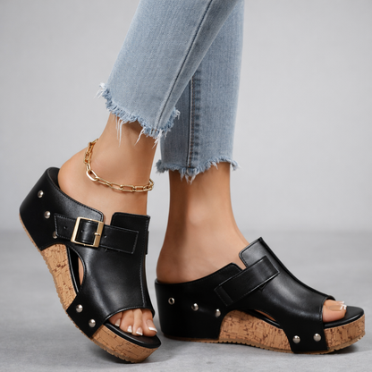 Viora Platform Sandals