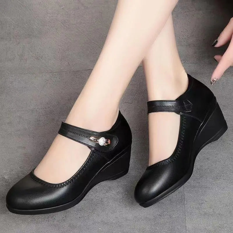 Lenna – Elegant Mid-Heel Comfort Shoes